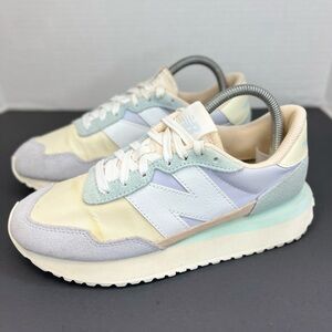 New Balance 237 Womens Sz 7.5 Violet Haze/Macadamia Nut WS237PC Great cond.
